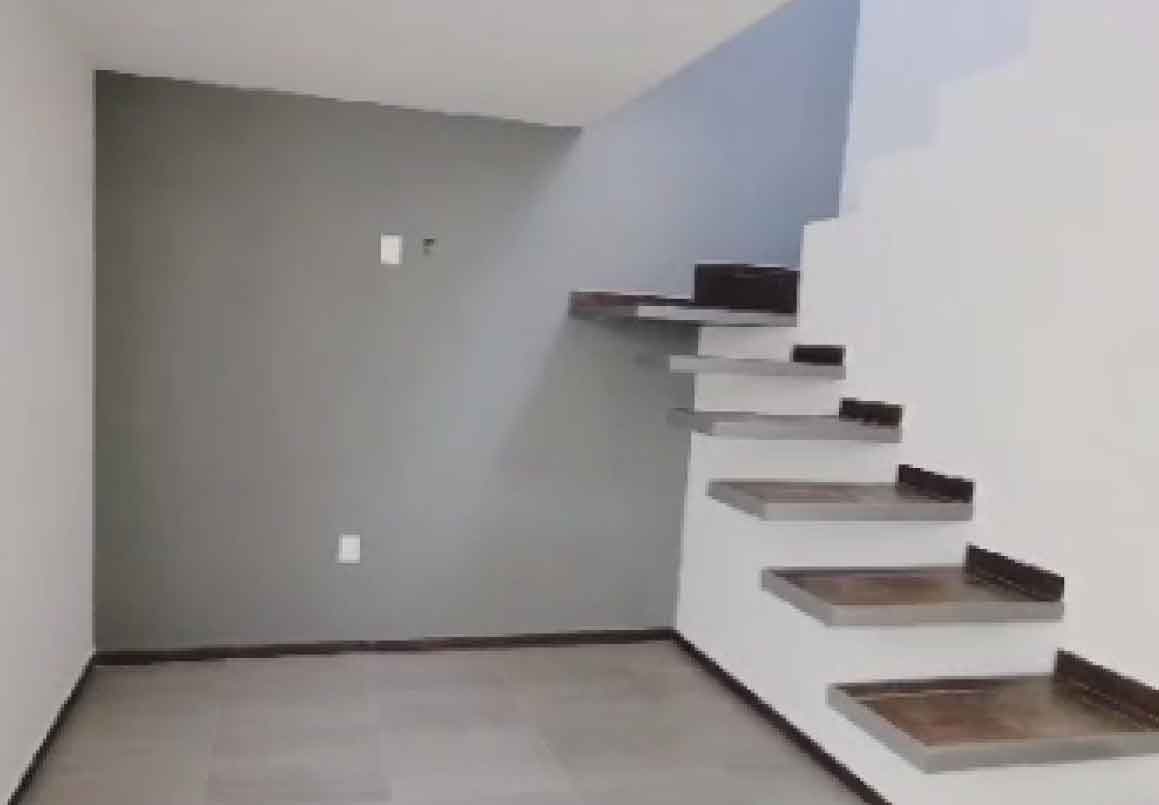 CASA EN VENTA EN PRIMO TAPIA, MORELIA