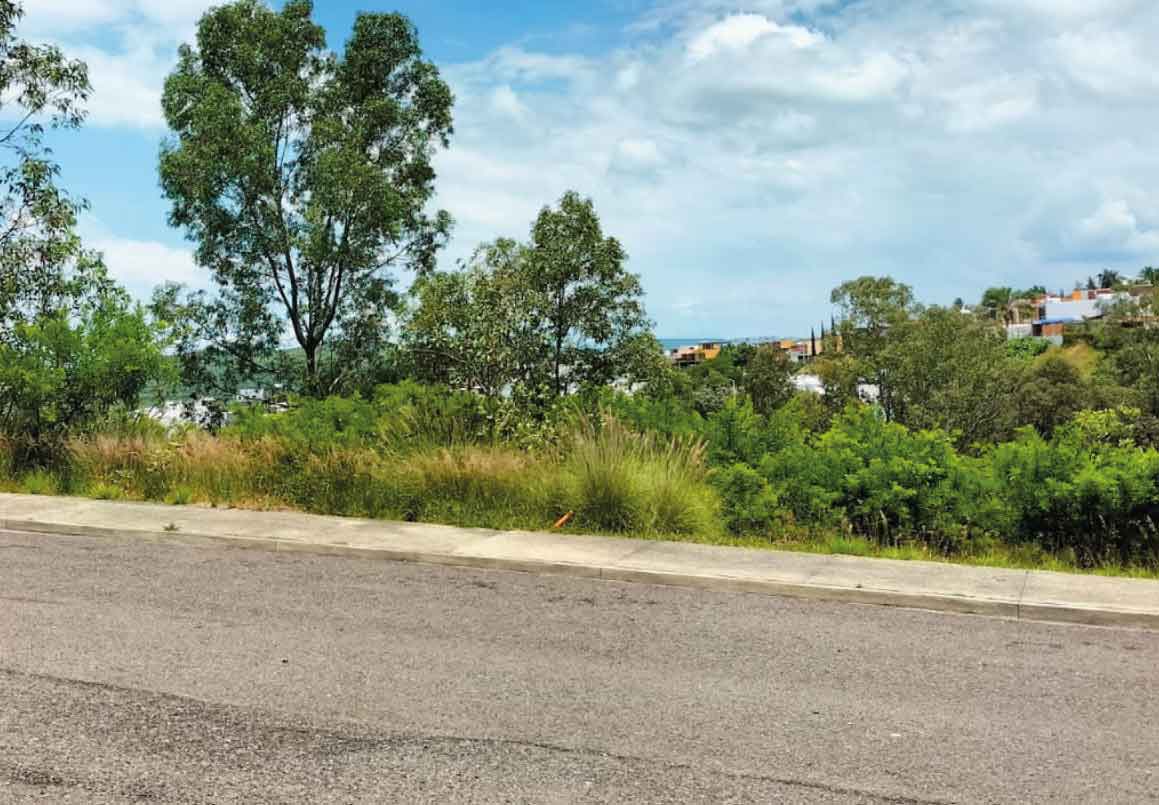 TERRENO EN VENTA EN LOMAS DEL BOSQUE TRES MARIAS, MORELIA