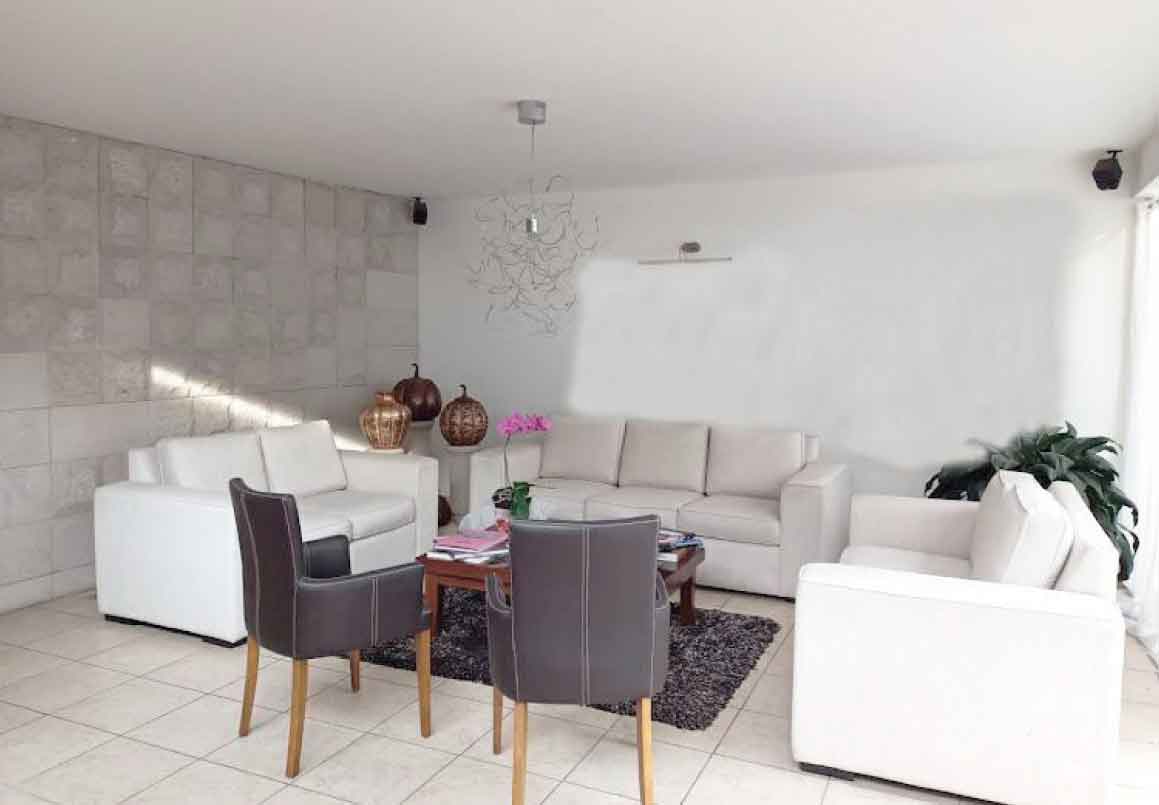 CASA EN VENTA EN VILLAS LOMAS DEL PARAISO, MORELIA