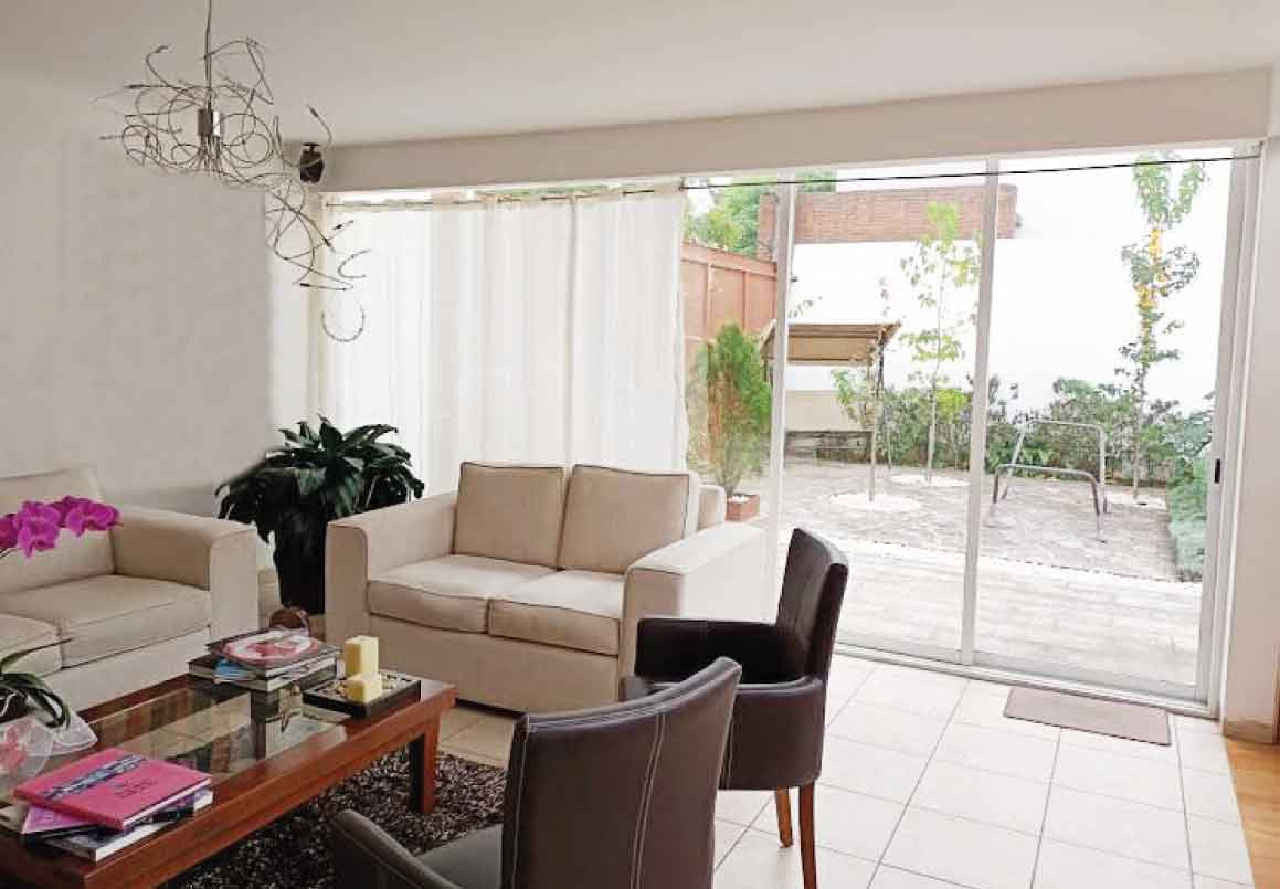 CASA EN VENTA EN VILLAS LOMAS DEL PARAISO, MORELIA