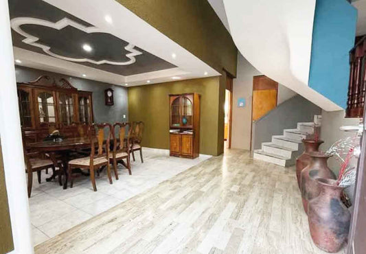 CASA EN VENTA EN CAMELINAS, MORELIA