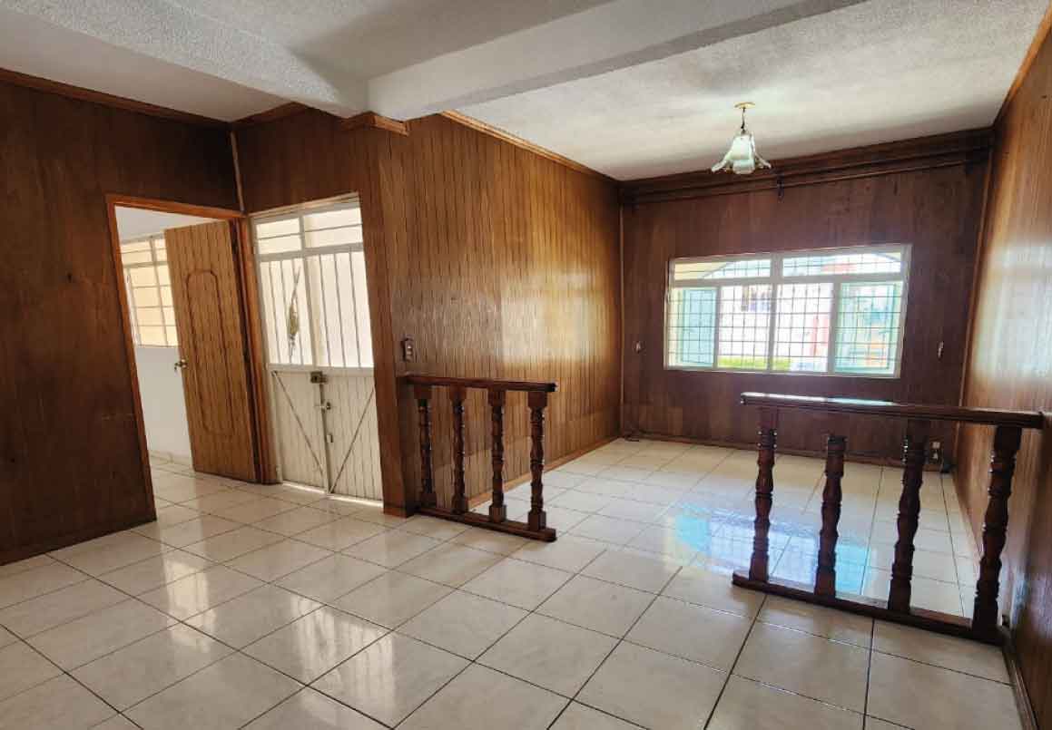 CASA EN VENTA EN PUREMBE, MORELIA