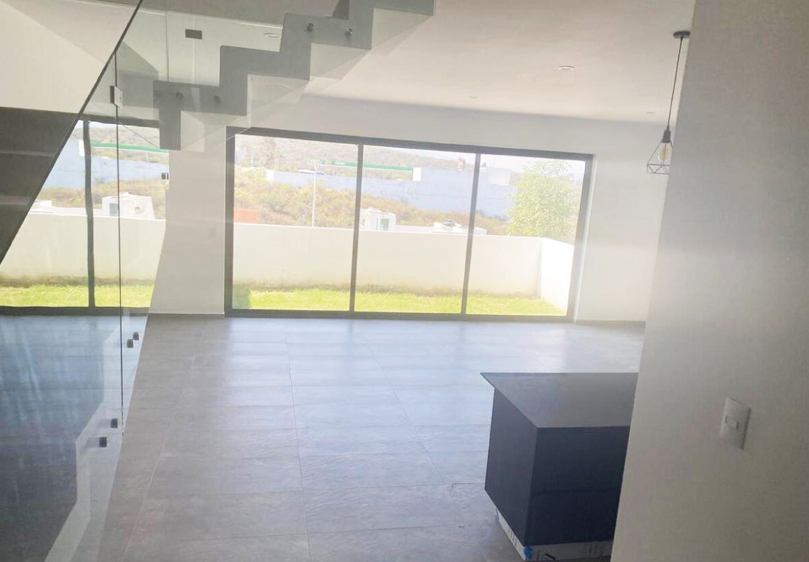 CASA EN VENTA EN PASEO DEL PARQUE TRES MARIAS, MORELIA