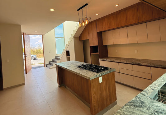 CASA DE UNA PLANTA EN VENTA EN COLINAS DEL SOL, MORELIA