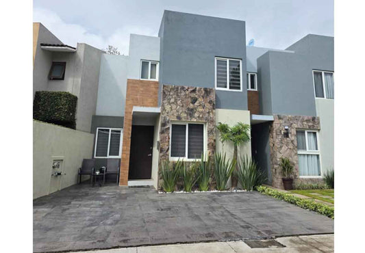 CASA AMUEBLADA EN RENTA EN ALTOZANO, MORELIA