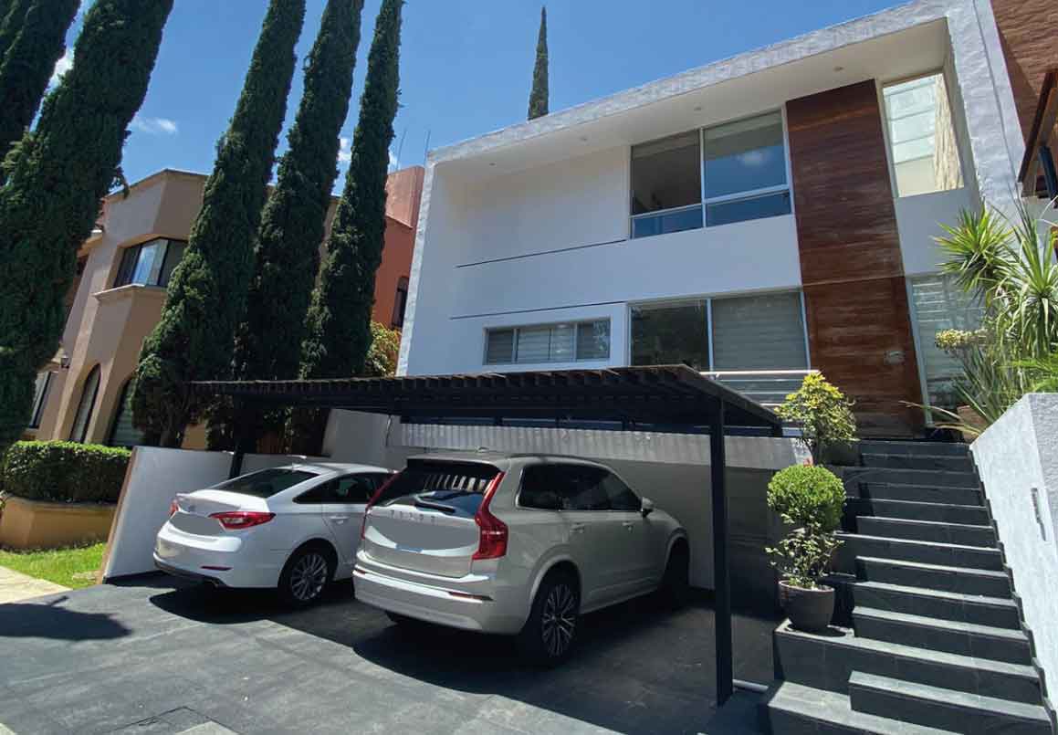 CASA EN VENTA EN CUMBRES DE MORELIA