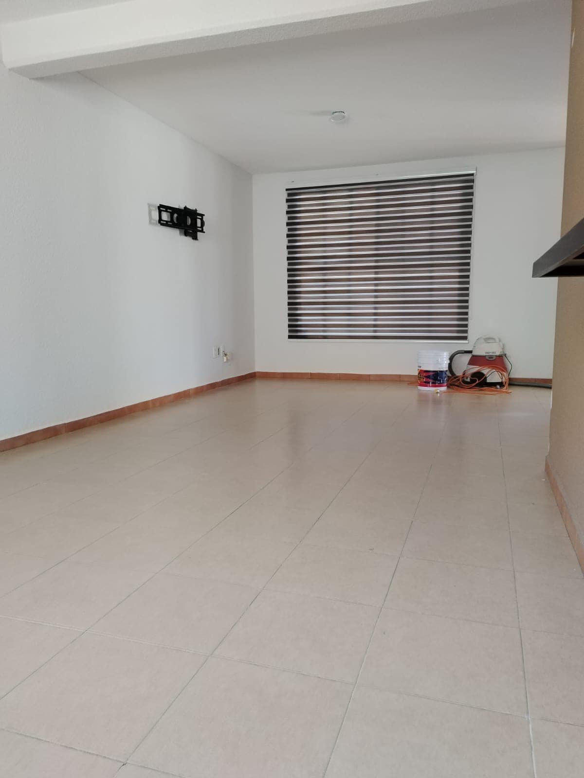 CASA EN VENTA EN RINCONADA LOS SAUCES, MORELIA