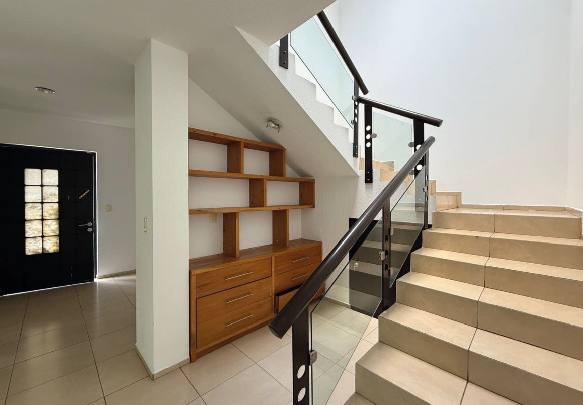 CASA EN VENTA/RENTA EN ALTOZANO, MORELIA