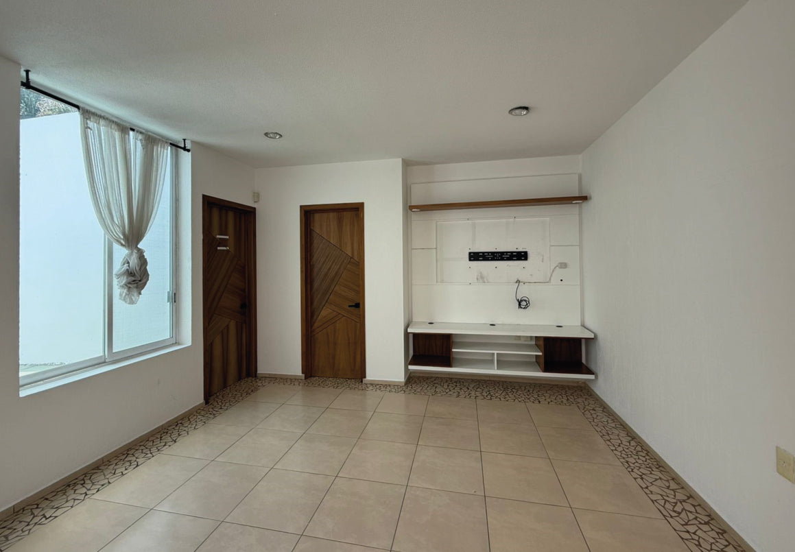 CASA EN VENTA/RENTA EN ALTOZANO, MORELIA