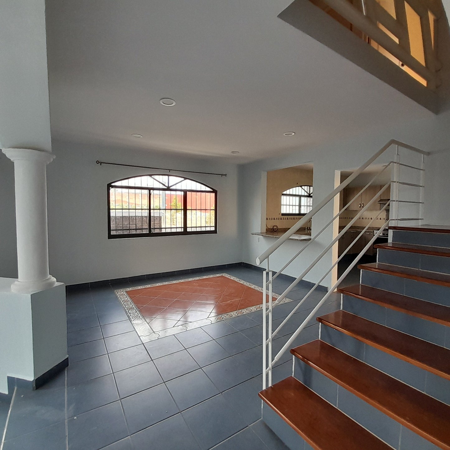 CASA EN RENTA EN BOSQUE MONARCA, MORELIA