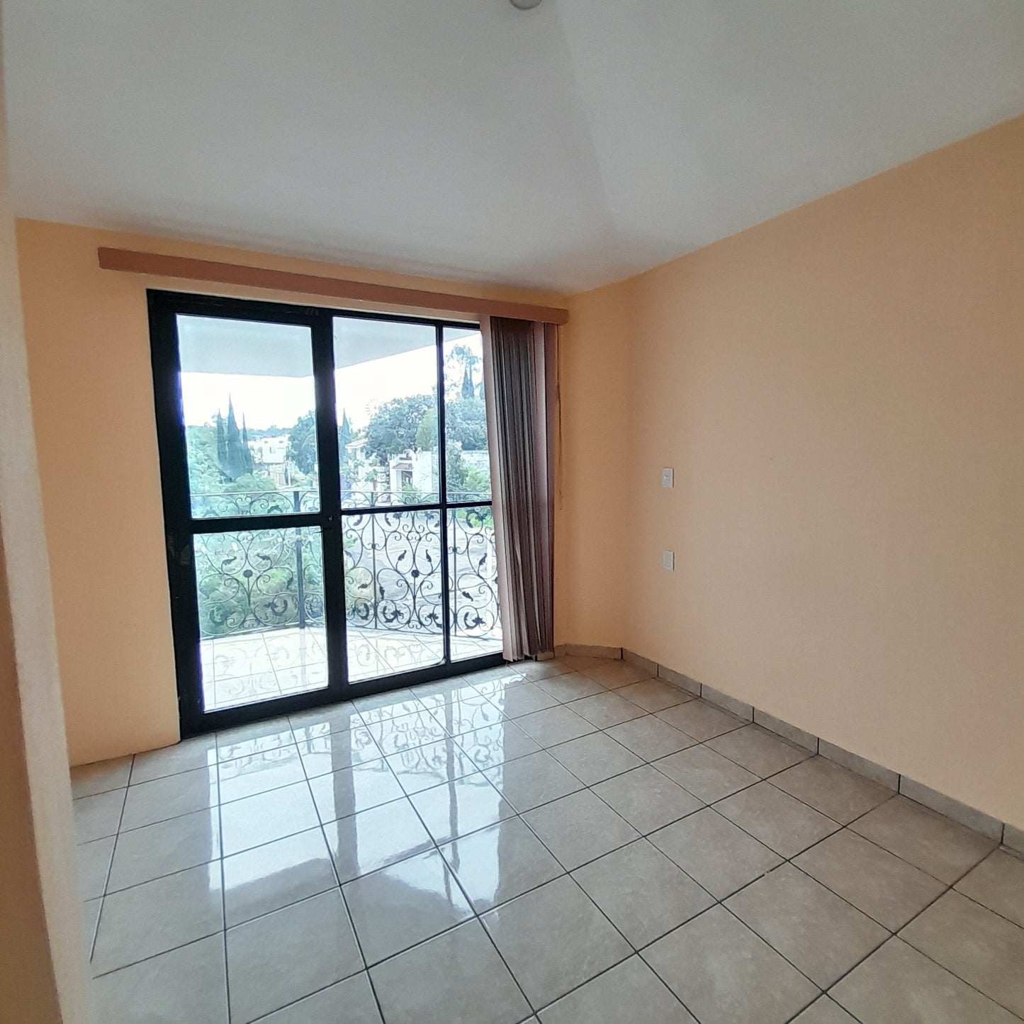 CASA EN RENTA EN BOSQUE MONARCA, MORELIA