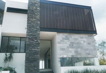 CASA RESIDENCIAL EN VENTA EN LOBOS ALTOZANO, MORELIA