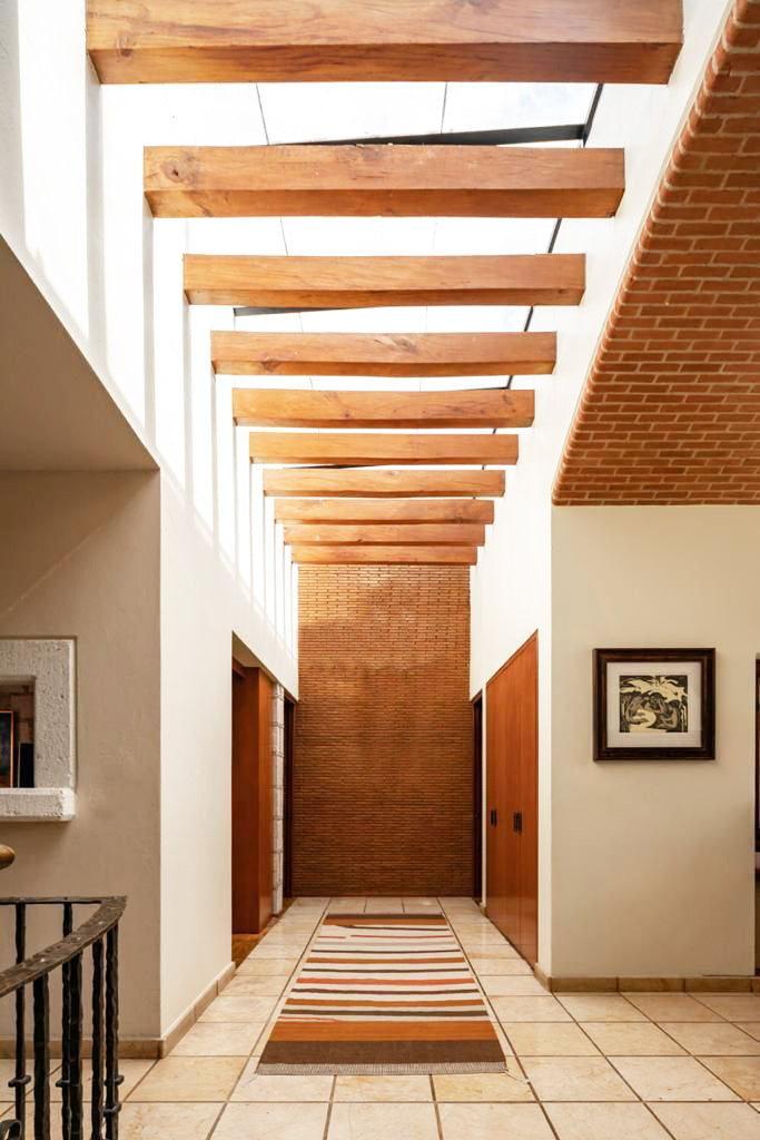 CASA RESIDENCIAL EN VENTA EN FRACCIONAMIENTO EN SANTA MARIA DE GUIDO, MORELIA