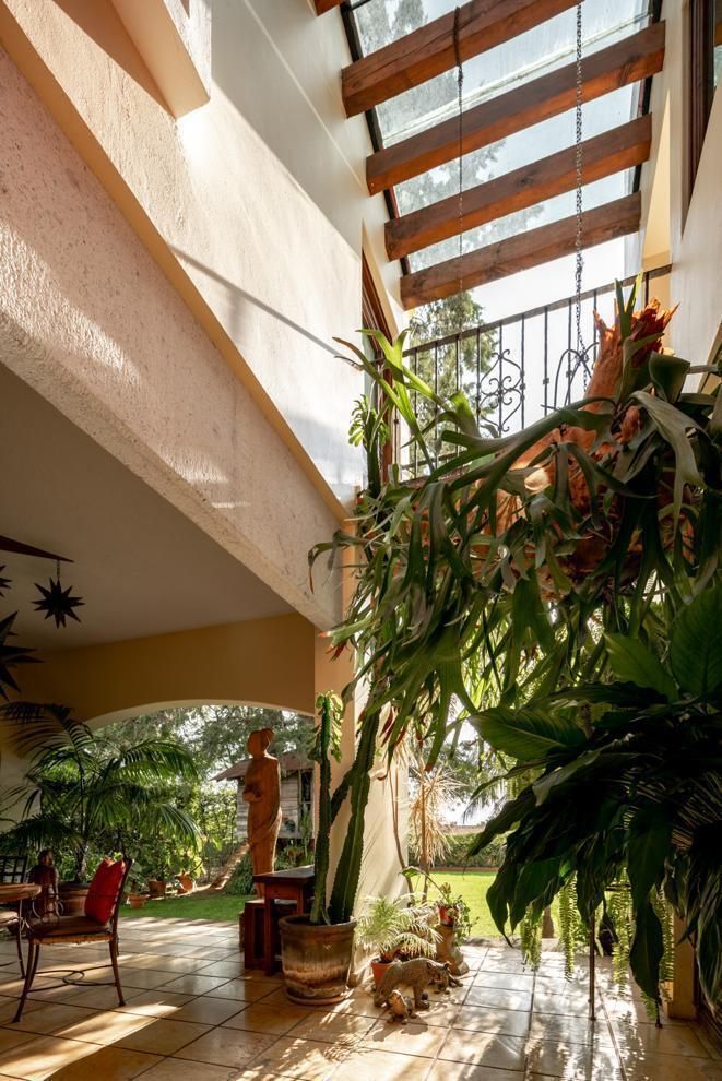CASA RESIDENCIAL EN VENTA EN FRACCIONAMIENTO EN SANTA MARIA DE GUIDO, MORELIA