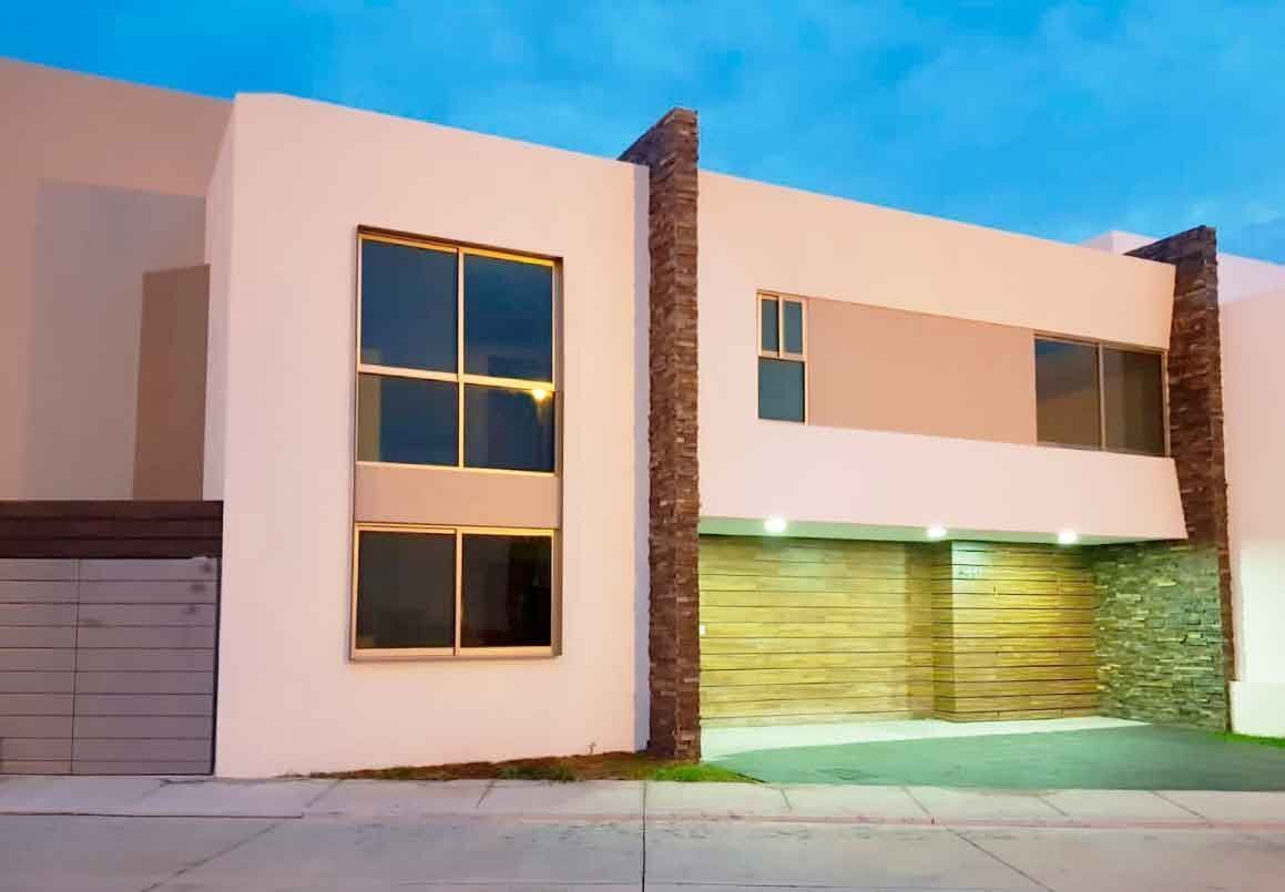 CASA EN VENTA/RENTA EN PASEO DEL PARQUE TRES MARIAS, MORELIA