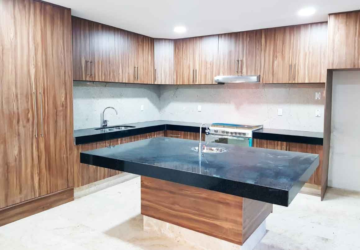 CASA EN VENTA/RENTA EN PASEO DEL PARQUE TRES MARIAS, MORELIA