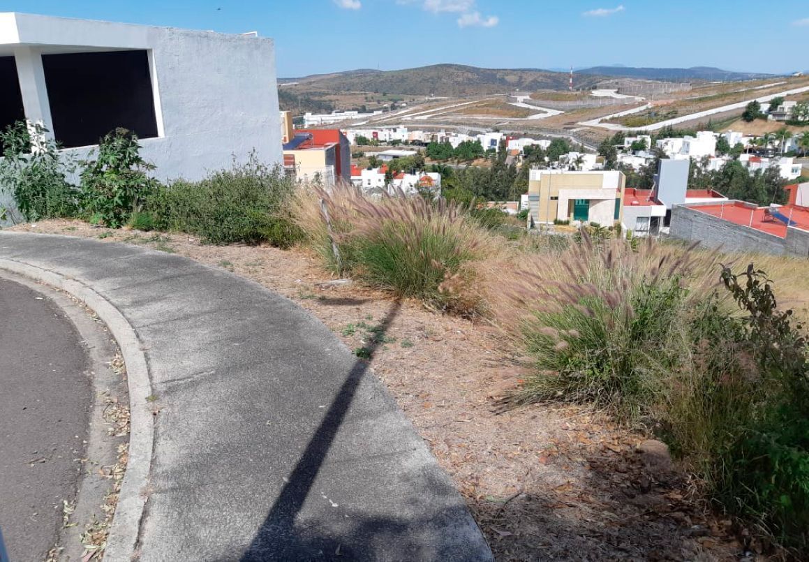 TERRENO EN VENTA EN LOMAS DEL BOSQUE TRES MARIAS, MORELIA