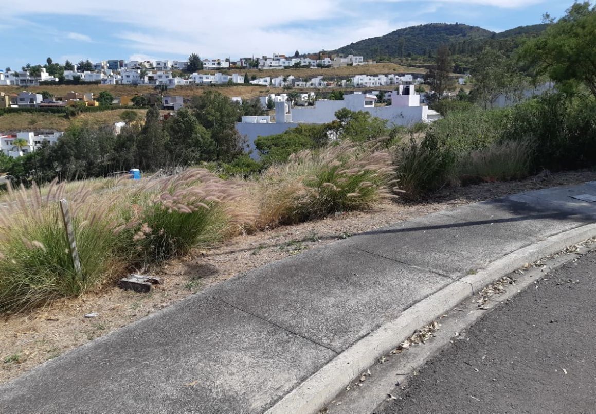 TERRENO EN VENTA EN LOMAS DEL BOSQUE TRES MARIAS, MORELIA