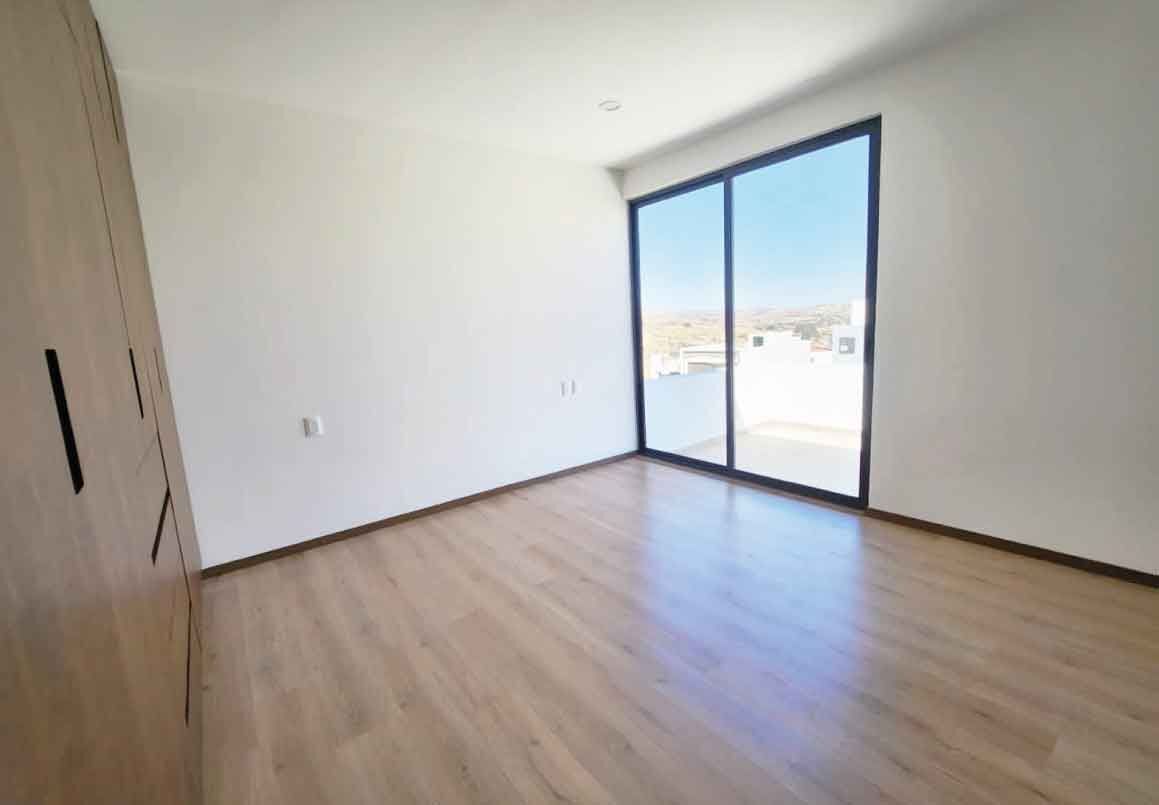 CASA EN VENTA EN LOMALTA TRES MARIAS, MORELIA