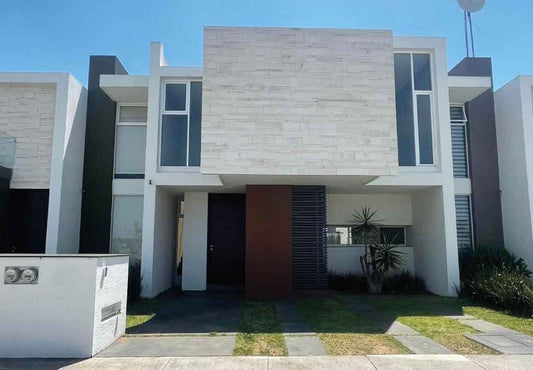 CASA EN VENTA EN MISION DE LA MONTAÑA, MORELIA