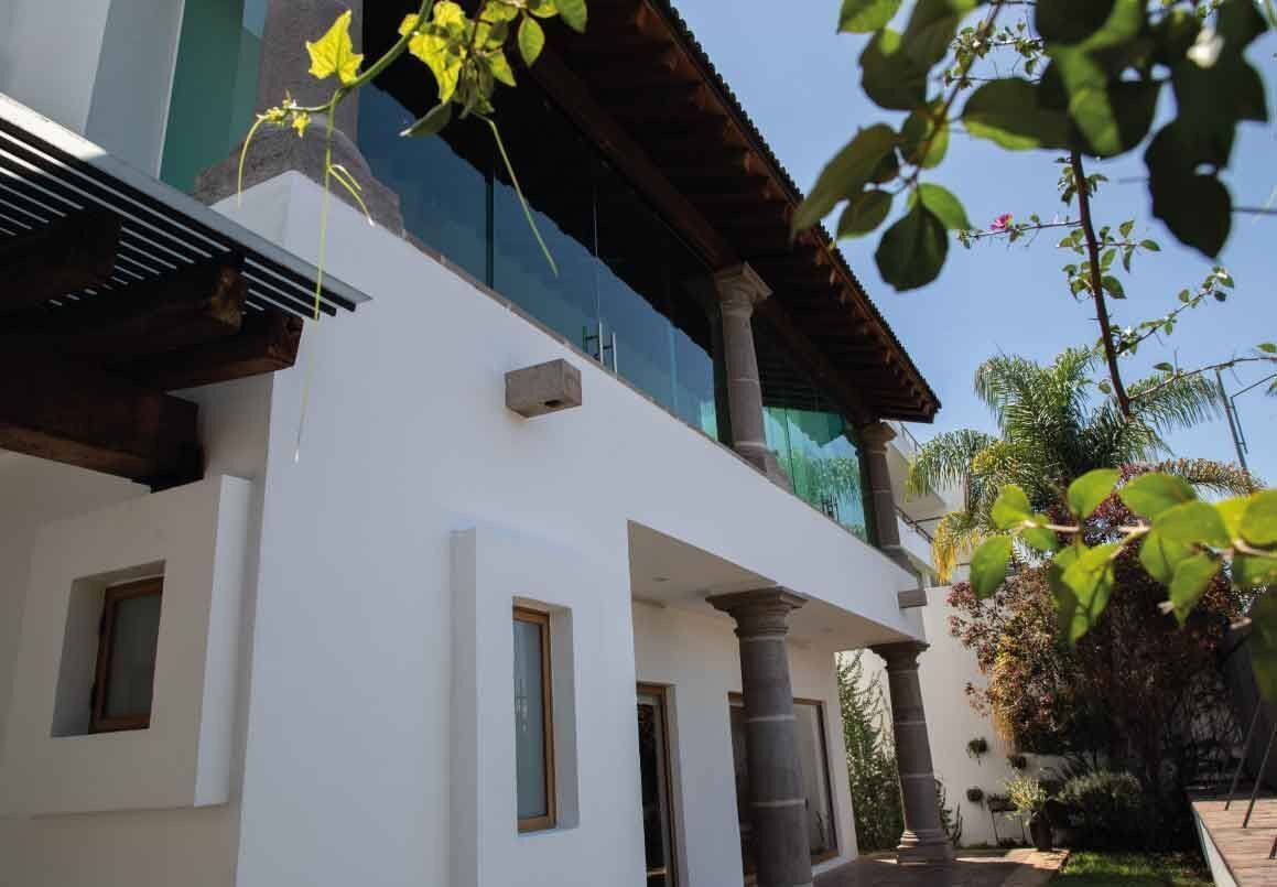 CASA RESIDENCIAL EN VENTA/RENTA EN RESIDENCIAL PARAISO ALTOZANO, MORELIA