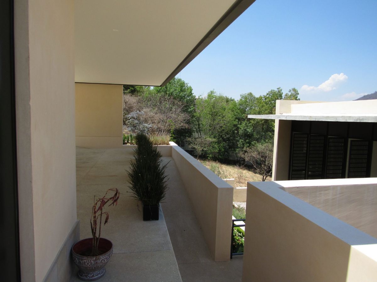 CASA RESIDENCIAL EN VENTA/RENTA EN CLUB DENTRO DEL CAMPO DE GOLF TRES MARIAS MORELIA