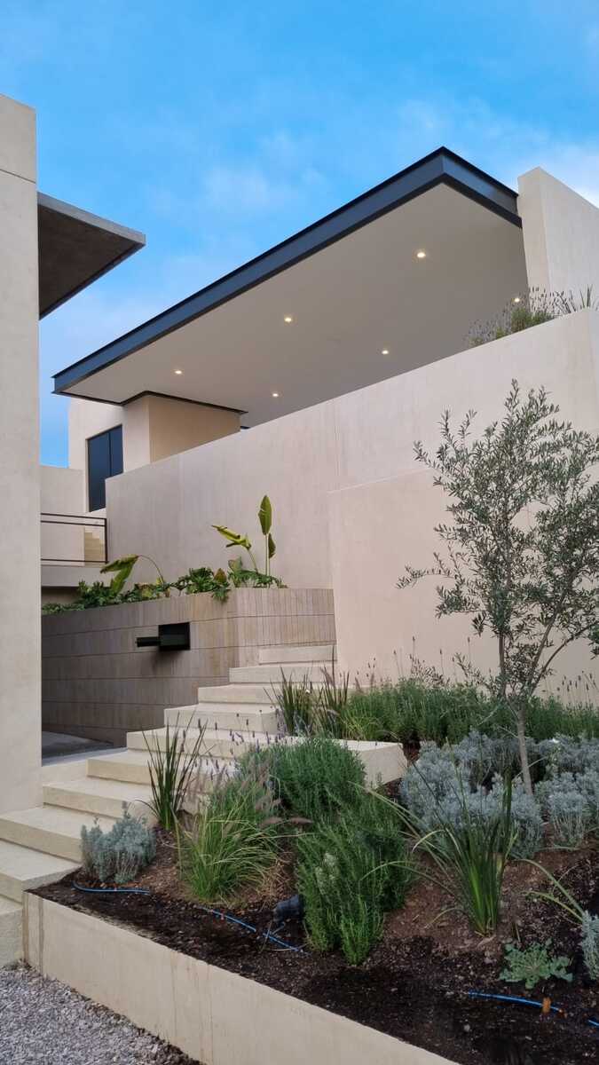 CASA RESIDENCIAL EN VENTA/RENTA EN CLUB DENTRO DEL CAMPO DE GOLF TRES MARIAS MORELIA