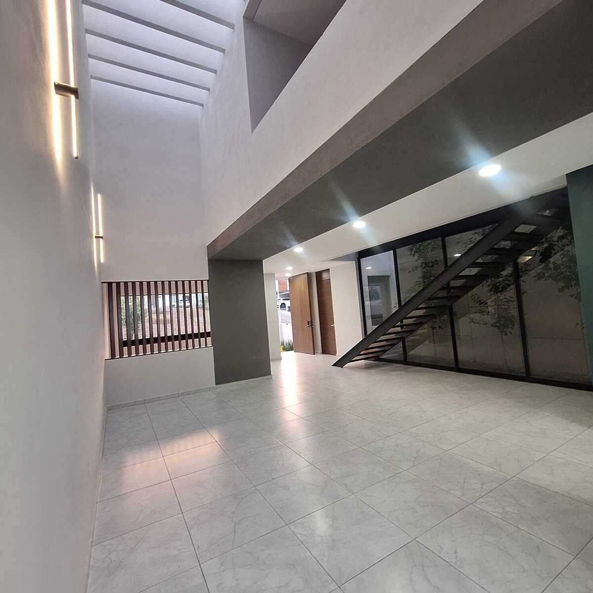 CASA EN VENTA EN PASEO DEL PARQUE TRES MARIAS, MORELIA