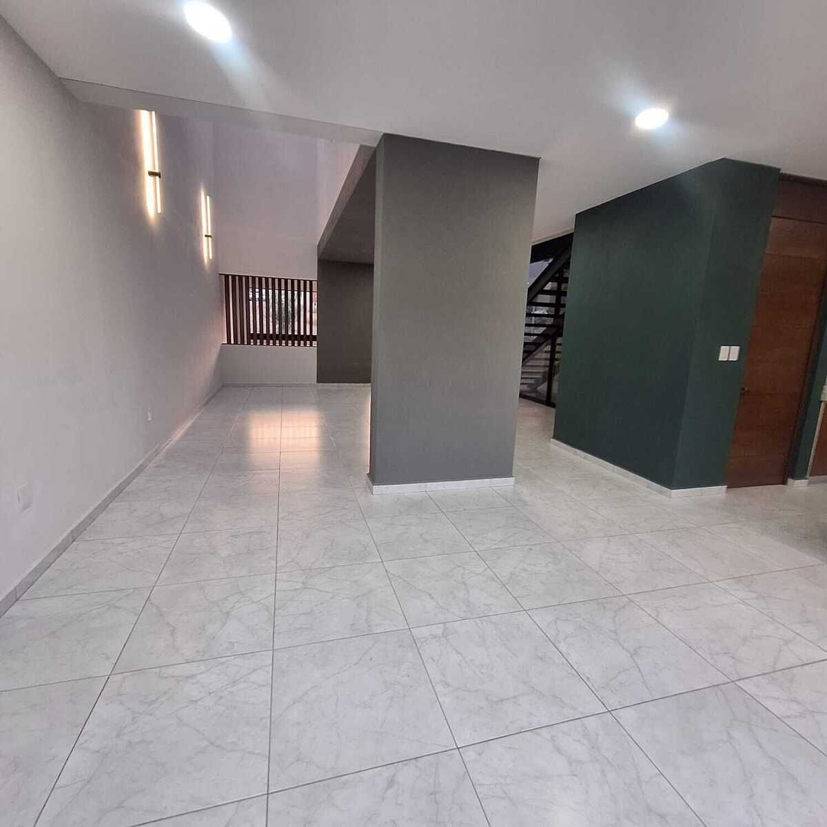 CASA EN VENTA EN PASEO DEL PARQUE TRES MARIAS, MORELIA