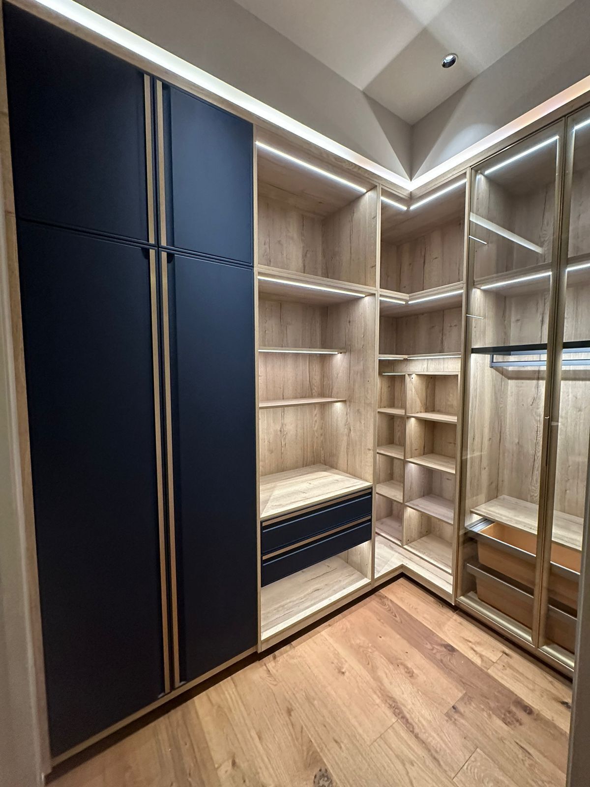 CASA RESIDENCIAL EN VENTA EN EL CLUB Y DENTRO DEL CAMPO DE GOLF TRES MARIAS, MORELIA