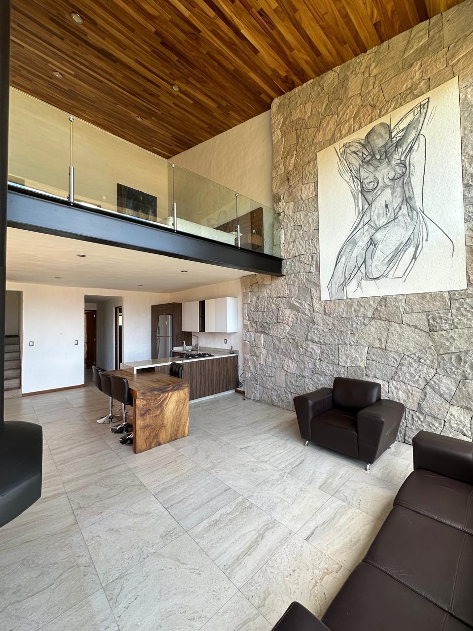 CASA EN VENTA EN CLUB Y DENTRO DEL CAMPO DE GOLF ALTOZANO, MORELIA