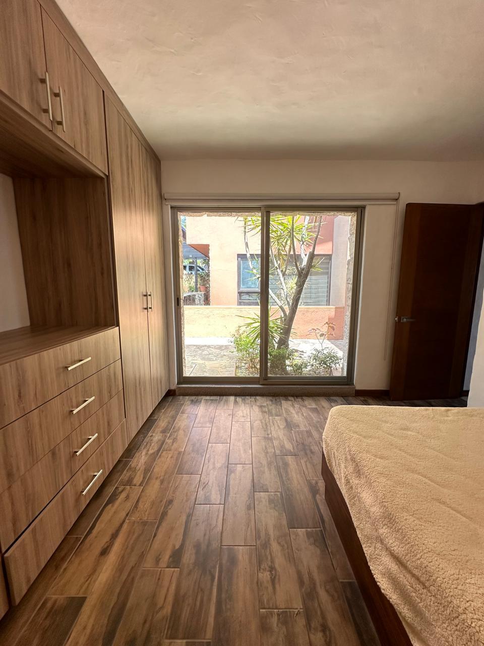 CASA EN VENTA EN CLUB Y DENTRO DEL CAMPO DE GOLF ALTOZANO, MORELIA