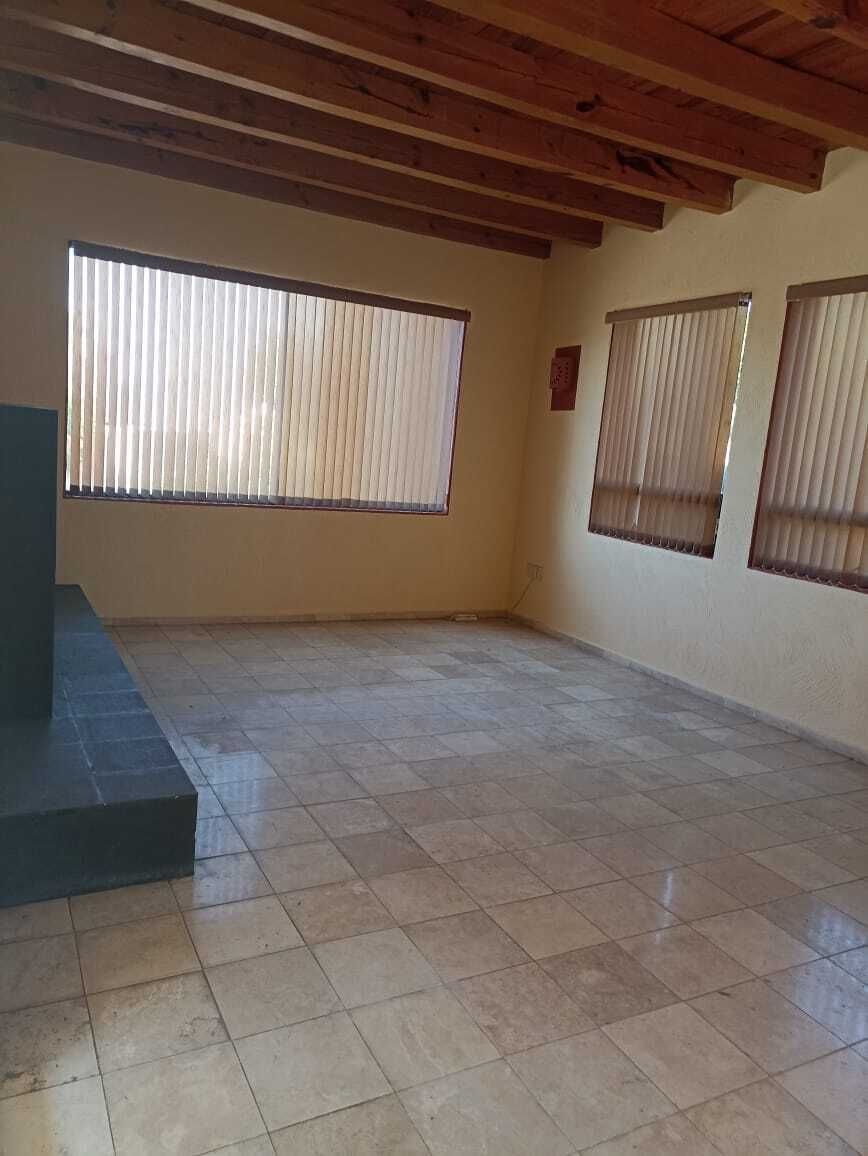 CASA RESIDENCIAL EN RENTA EN FRACC. PASEO DE MIL CUMBRES, MORELIA