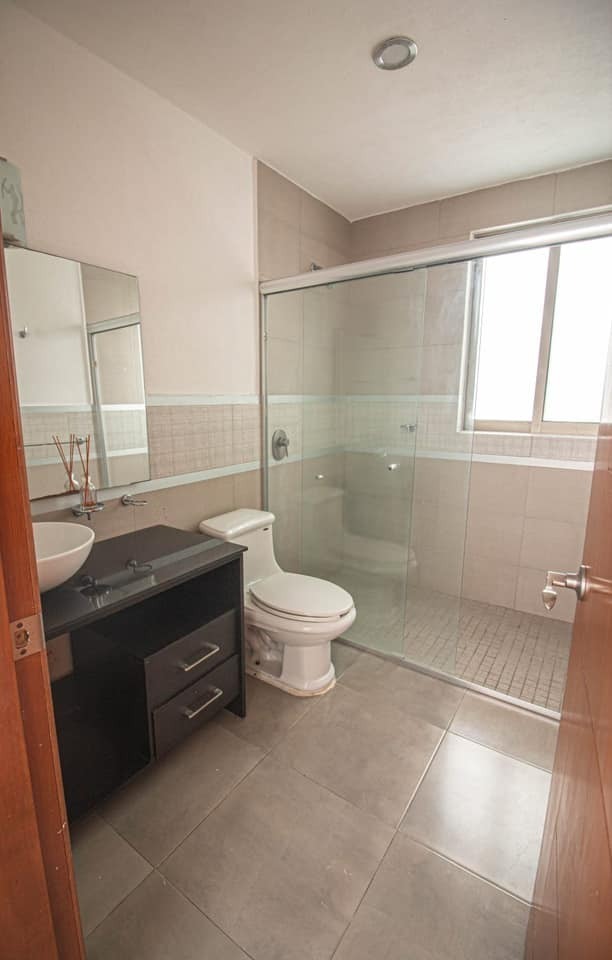 CASA EN VENTA EN JACARANDAS TRES MARIAS, MORELIA