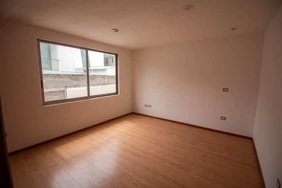 CASA EN VENTA EN JACARANDAS TRES MARIAS, MORELIA