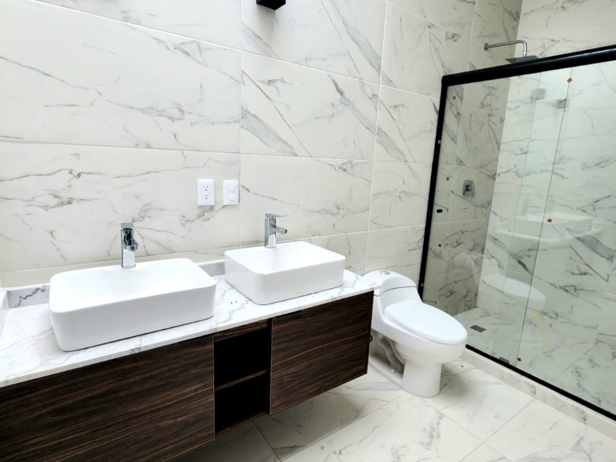 CASA EN VENTA EN LOMALTA TRES MARIAS, MORELIA