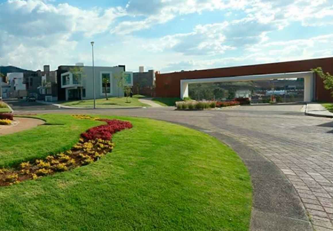 CASA AMUEBLADA DE UNA PLANTA EN RENTA EN PASEO DEL PARQUE TRES MARIAS, MORELIA