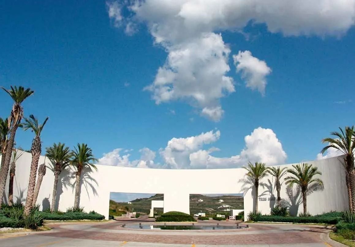 TERRENO EN VENTA EN CLUB Y DENTRO DEL CAMPO DE GOLF TRES MARIAS, MORELIA