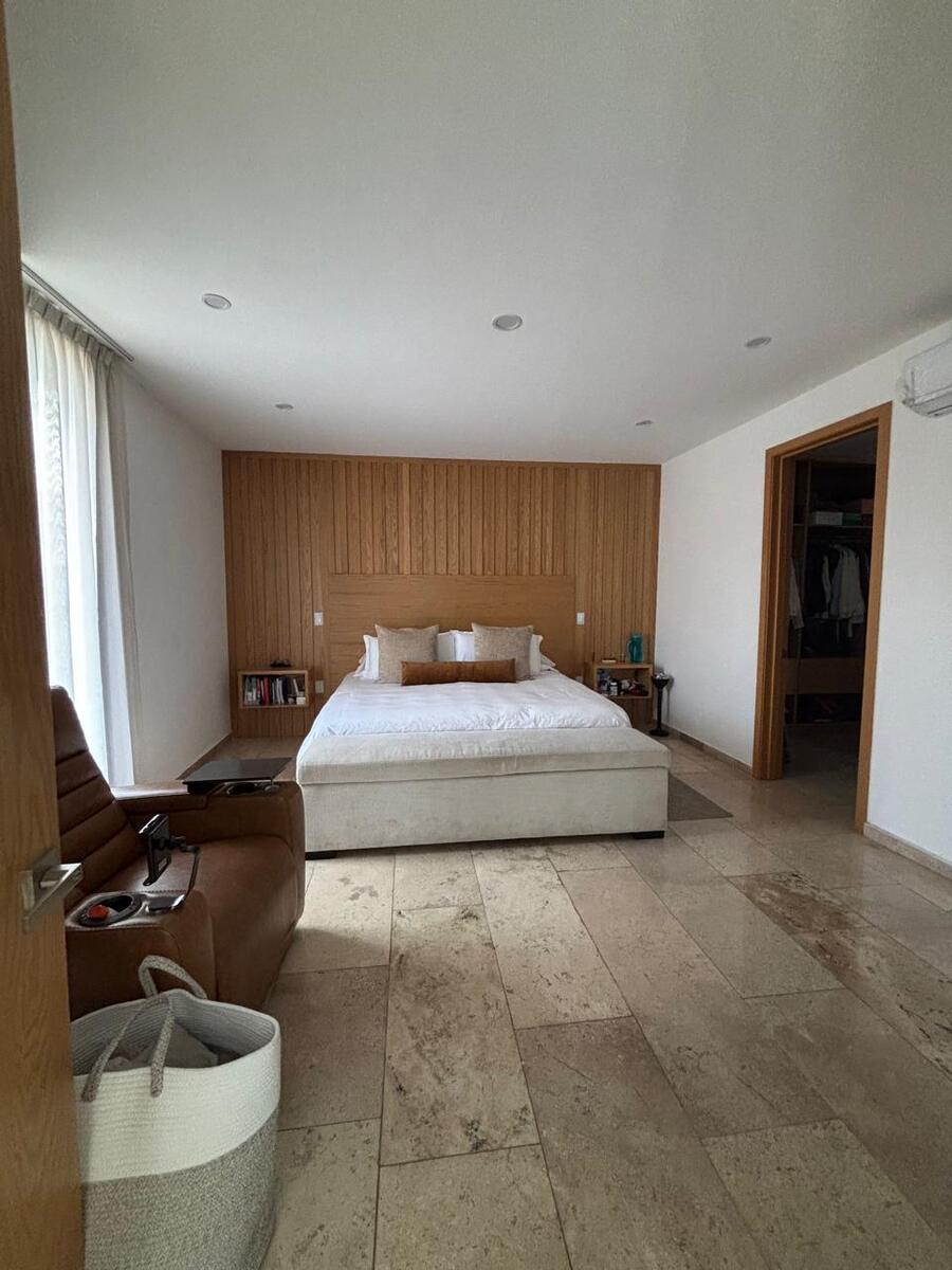 CASA EN VENTA EN LINDAVISTA TRES MARIAS, MORELIA