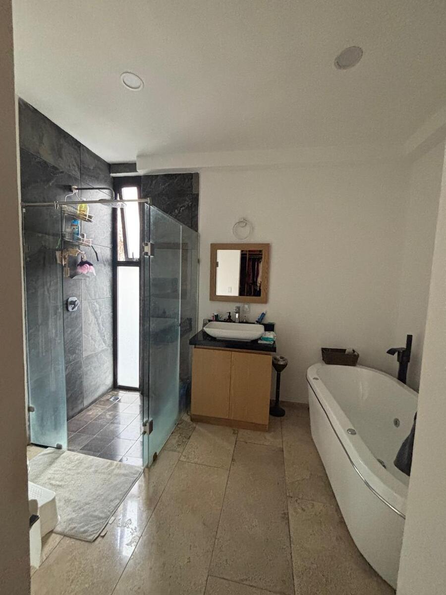 CASA EN VENTA EN LINDAVISTA TRES MARIAS, MORELIA