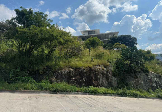 TERRENO EN VENTA EN EL CLUB Y DENTRO DEL CAMPO DE GOLF TRES MARIAS, MORELIA