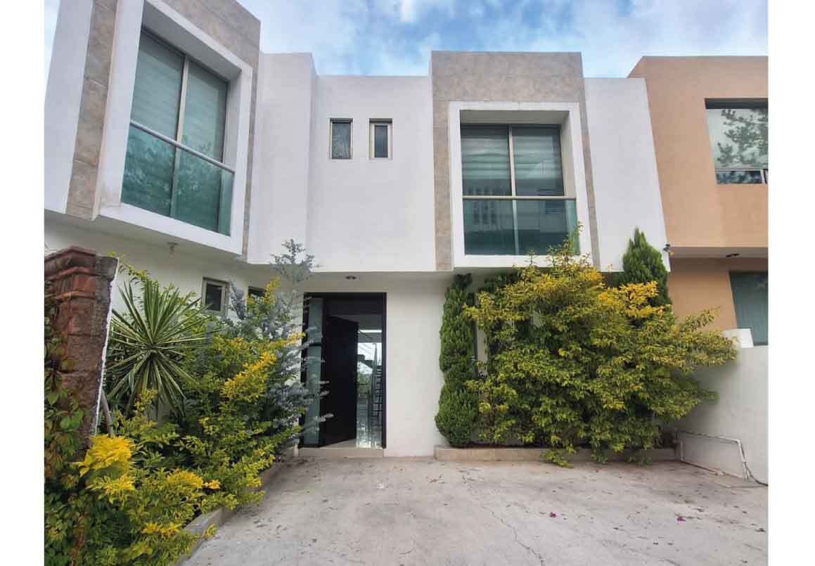 CASA EN VENTA EN PASEO DE LAS AGUILAS ALTOZANO, MORELIA