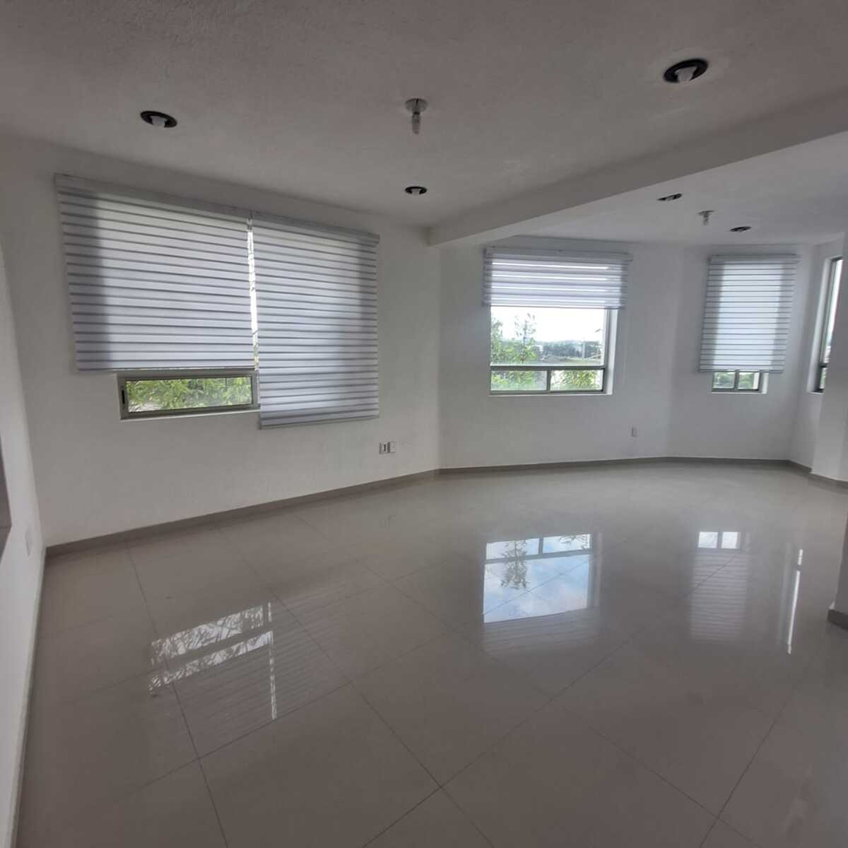 CASA EN VENTA EN PASEO DE LAS AGUILAS ALTOZANO, MORELIA