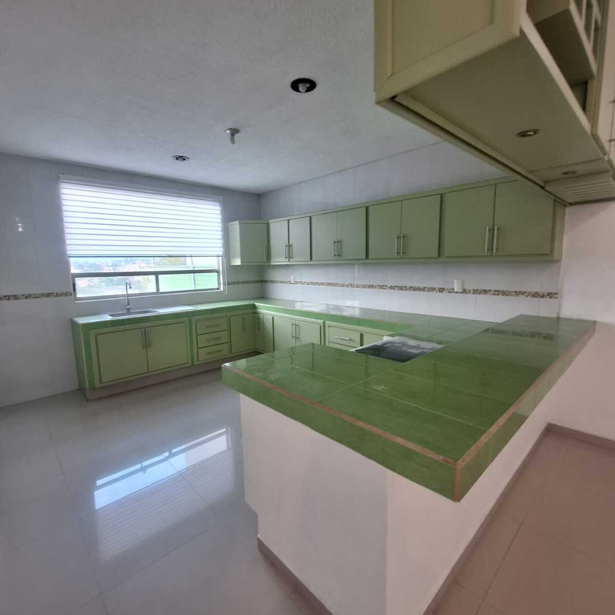 CASA EN VENTA EN PASEO DE LAS AGUILAS ALTOZANO, MORELIA