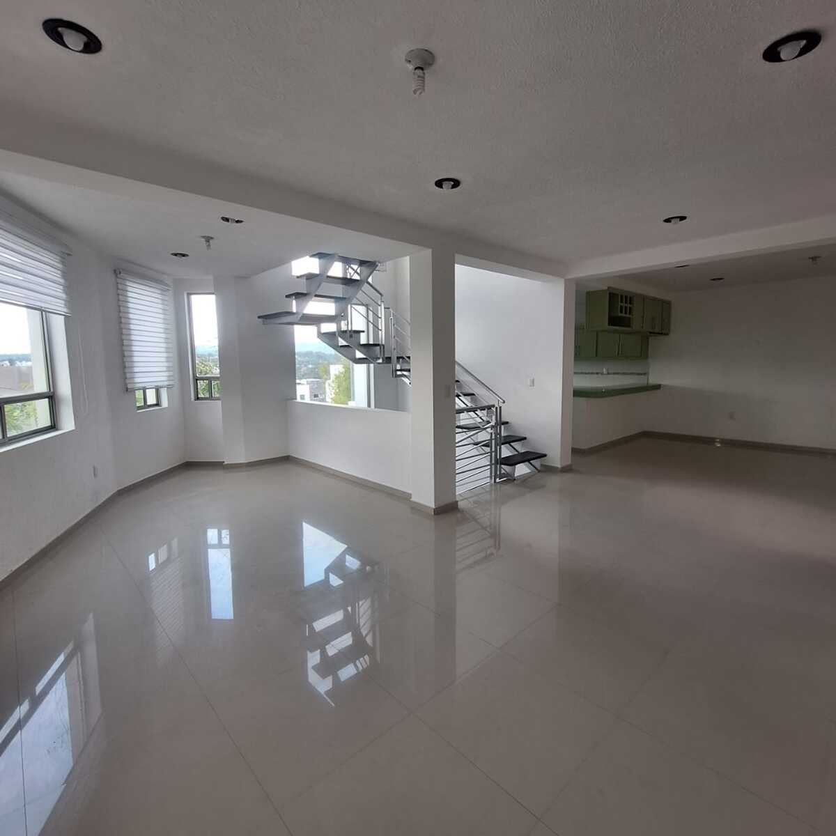 CASA EN VENTA EN PASEO DE LAS AGUILAS ALTOZANO, MORELIA
