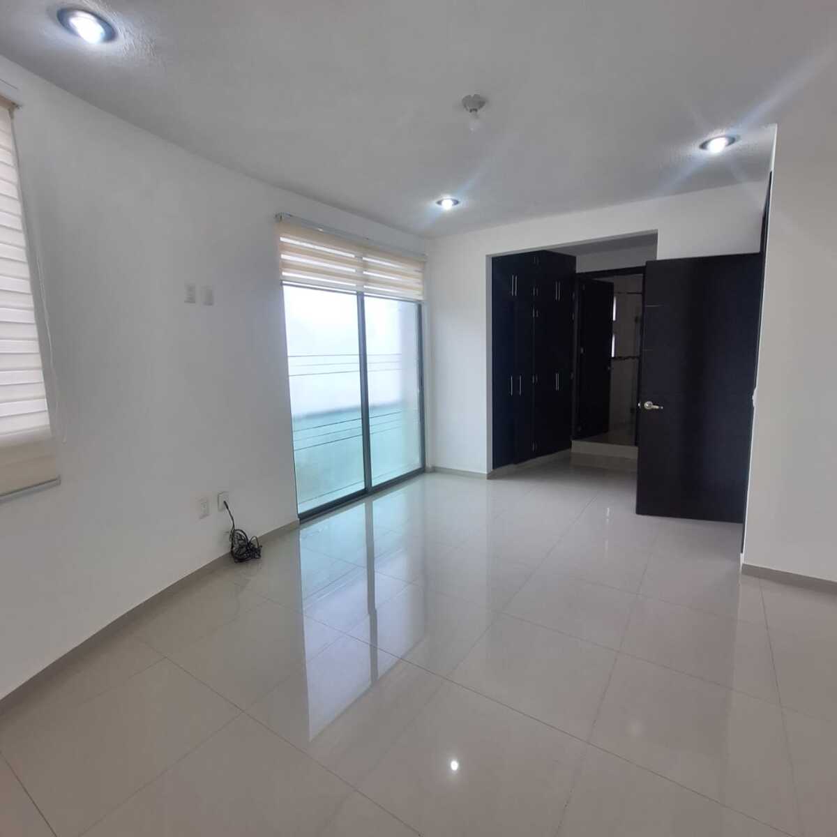 CASA EN VENTA EN PASEO DE LAS AGUILAS ALTOZANO, MORELIA