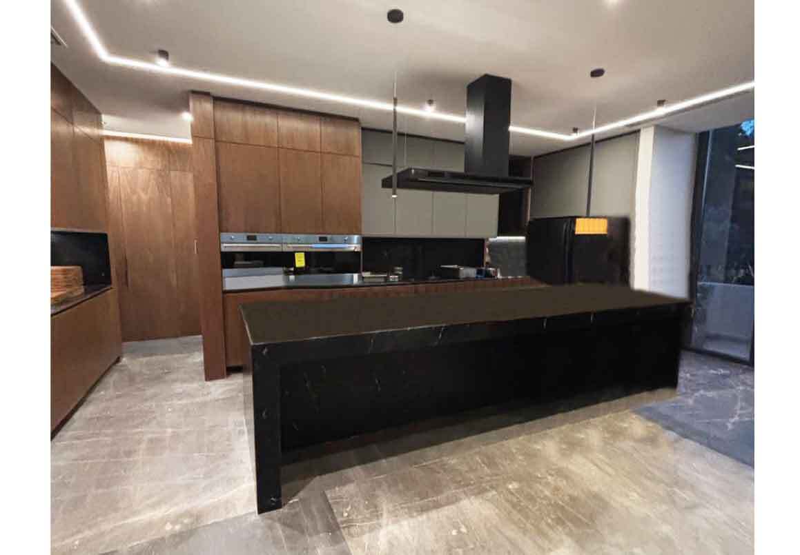 CASA RESIDENCIAL EN VENTA EN CLUB DENTRO DEL CAMPO DE GOLF TRES MARIAS MORELIA