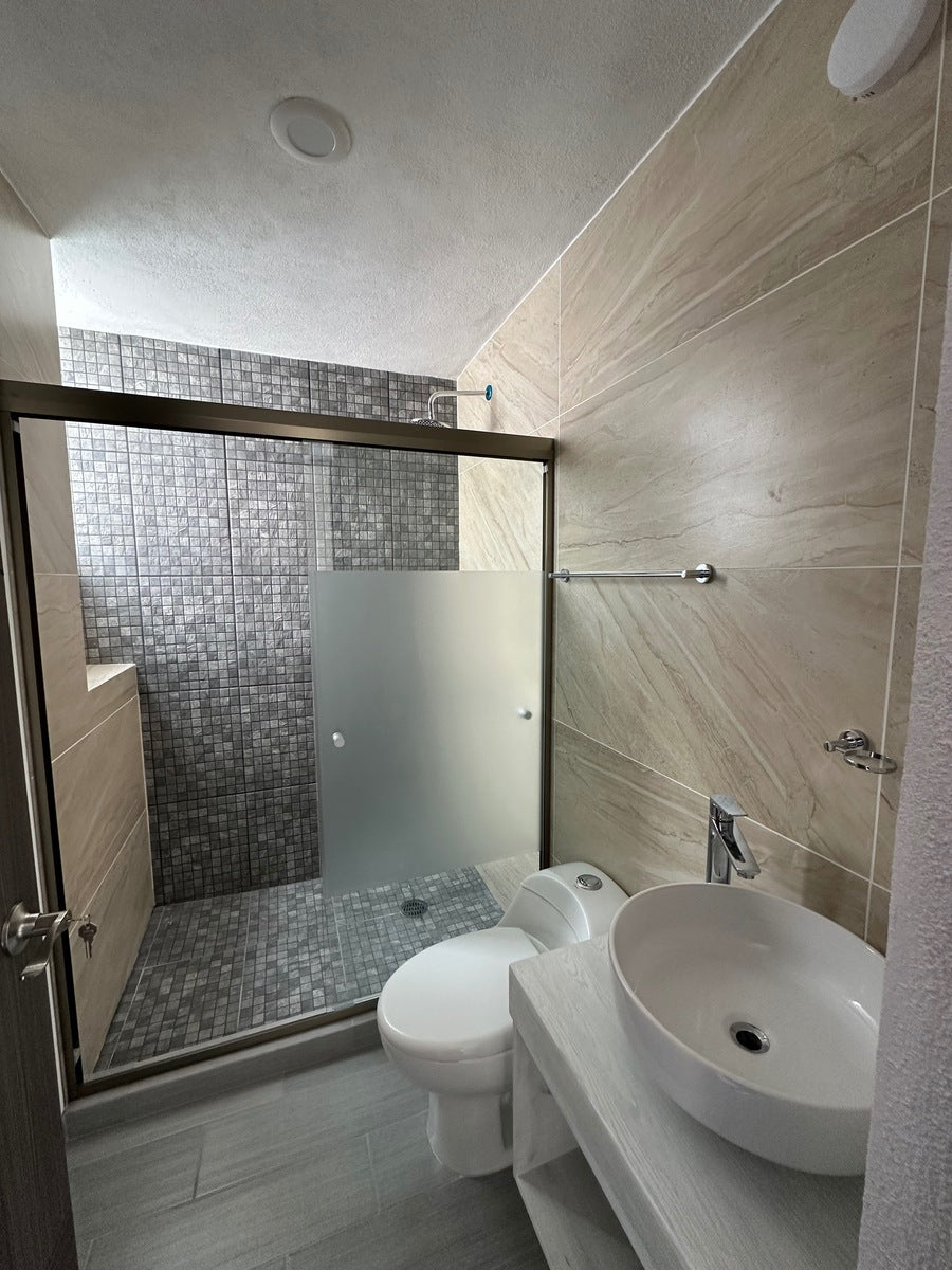 DEPARTMENTO EN RENTA EN QUINTA CANTERA ALTOZANO, MORELIA