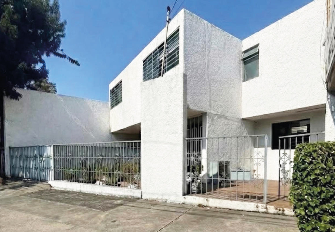 CASA COMERCIAL EN VENTA EN AV. LAZARO CARDENAS, MORELIA