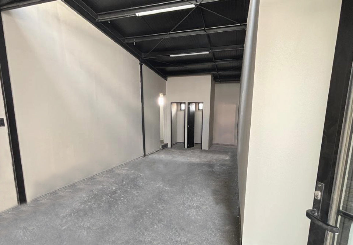 LOCAL EN RENTA A UNA CUADRA DE AV. LAZARO CARDENAS, MORELIA